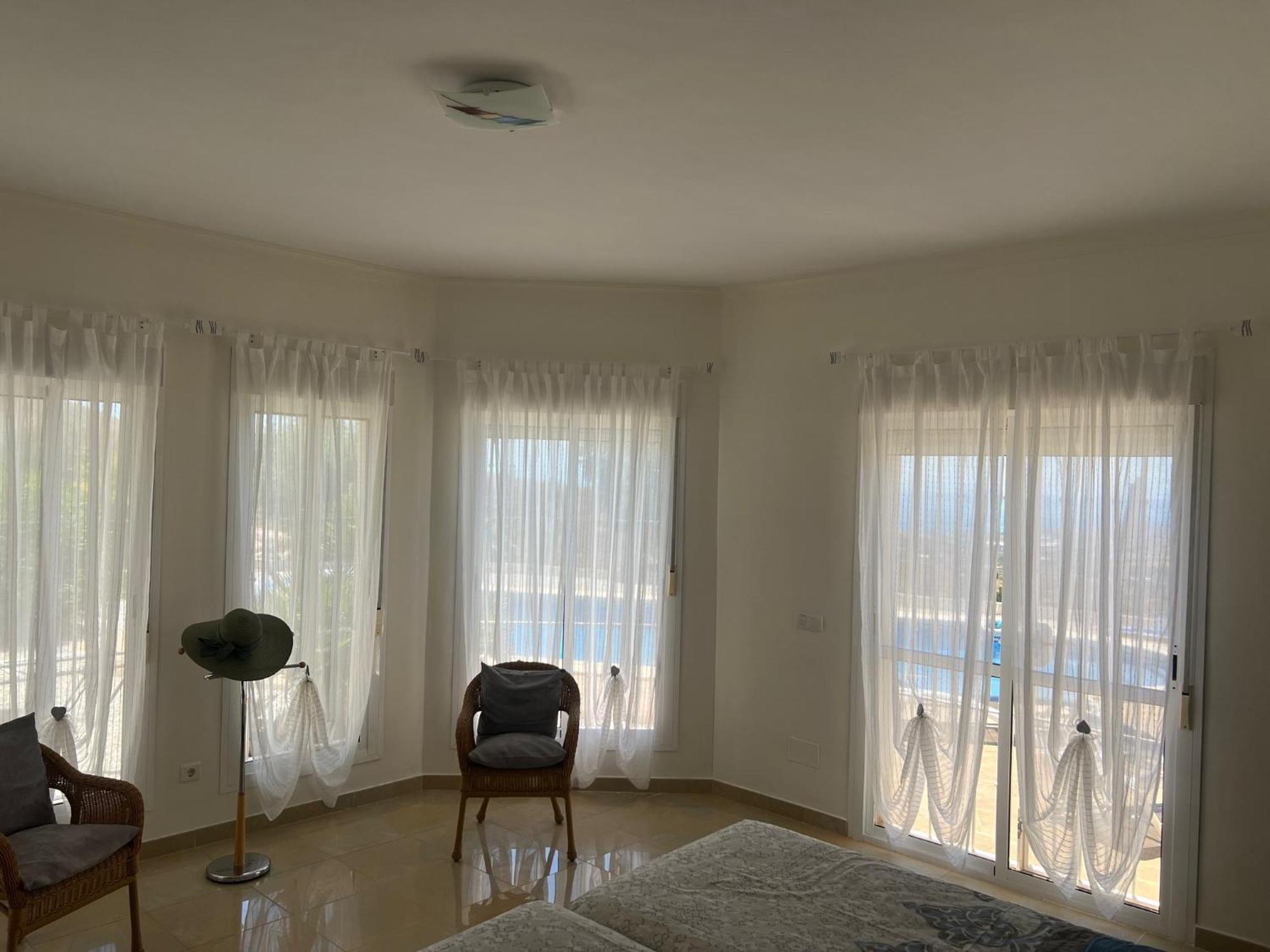 Villa Camakini With Heated Pool And Sea View Arenas Kültér fotó