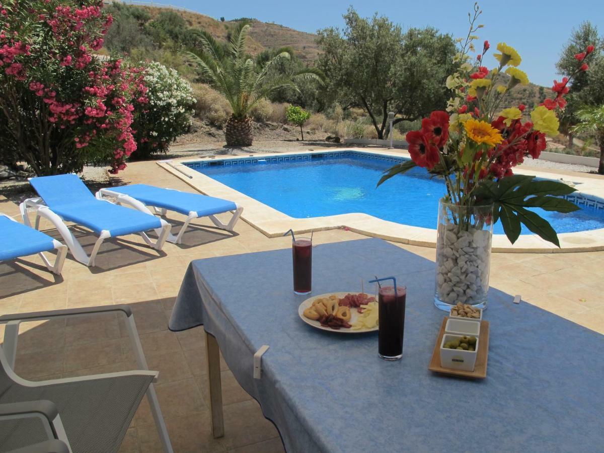 Villa Camakini With Heated Pool And Sea View Arenas Kültér fotó