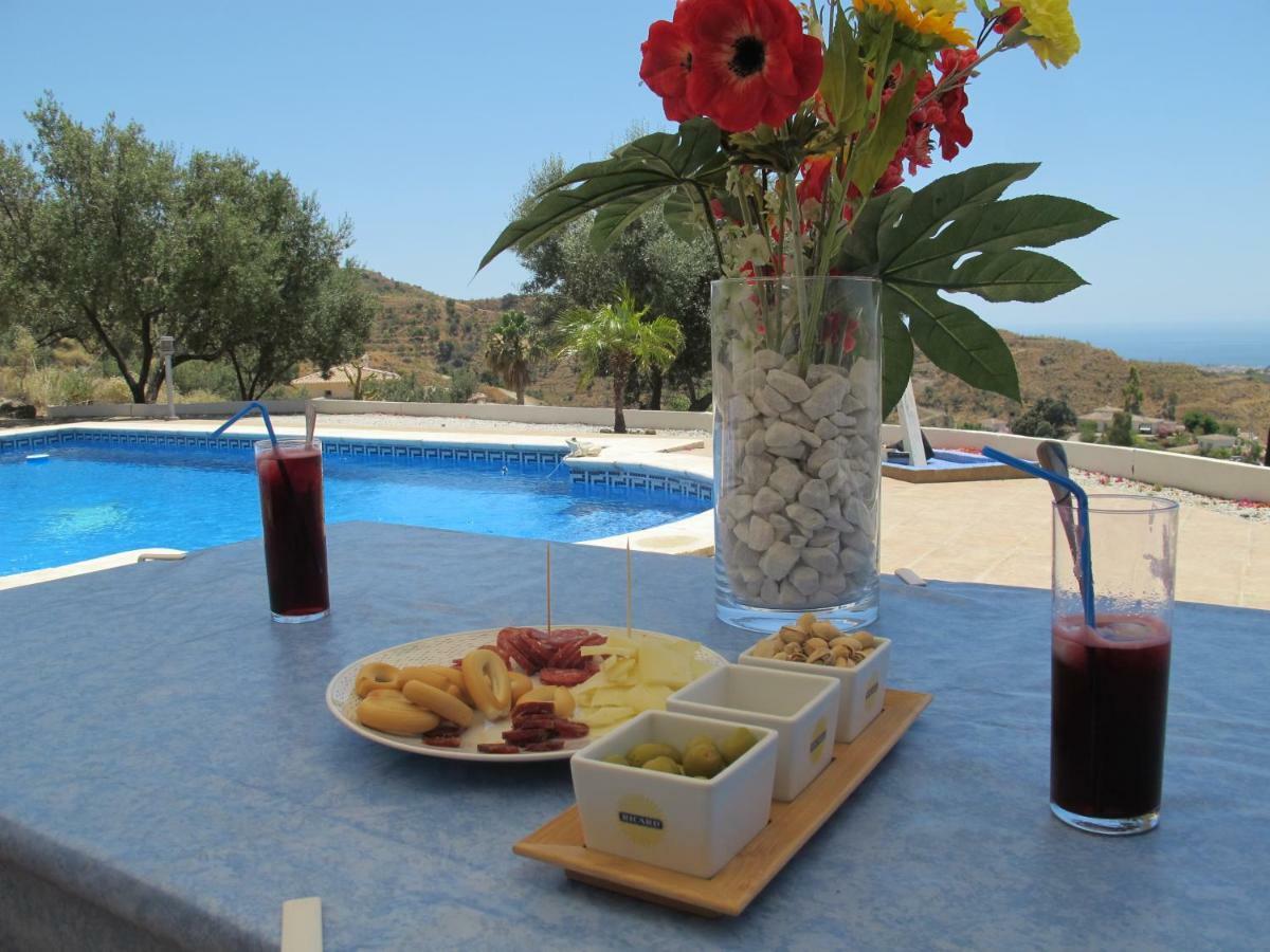Villa Camakini With Heated Pool And Sea View Arenas Kültér fotó
